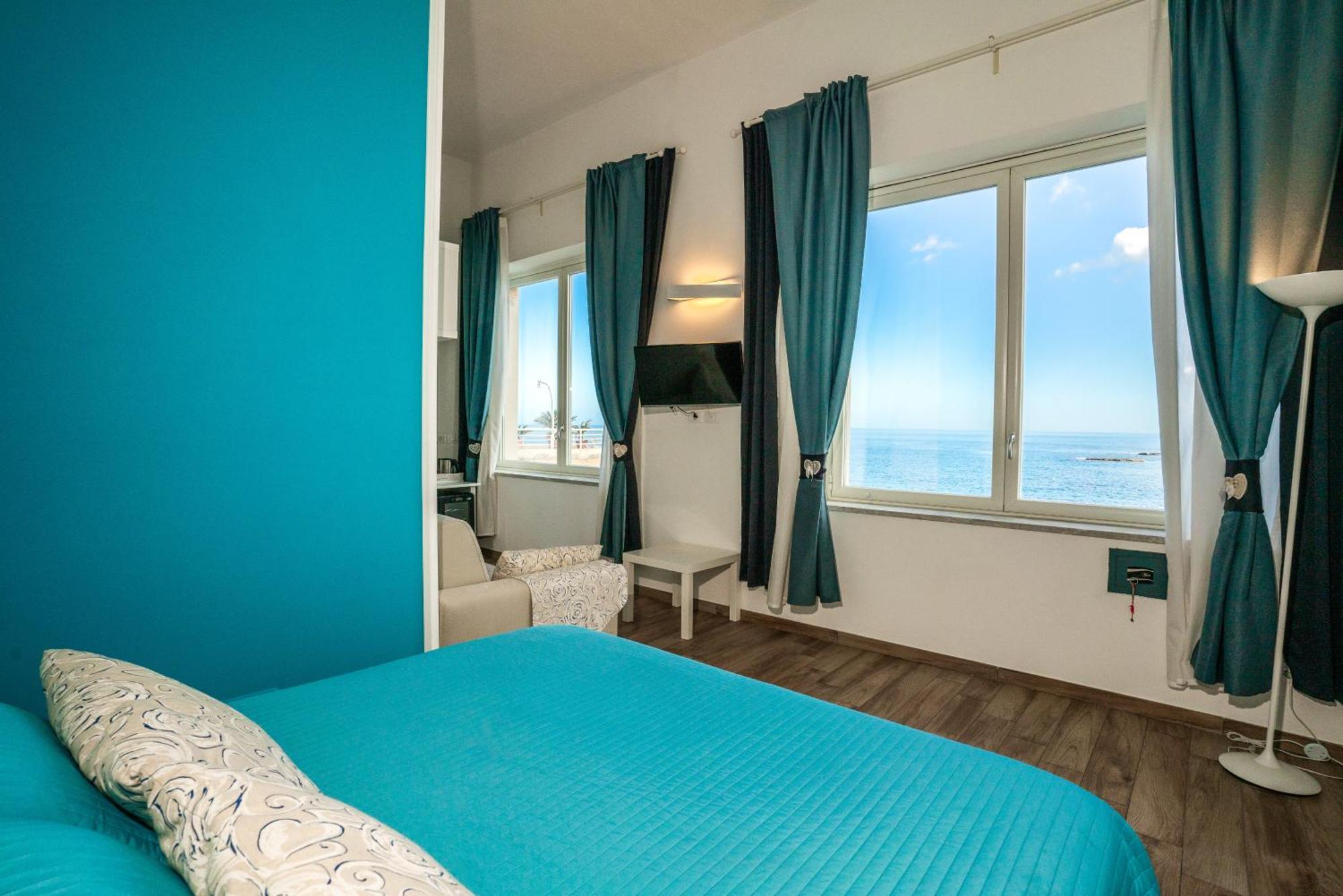 Marlove Sea View Сиракуза Екстериор снимка