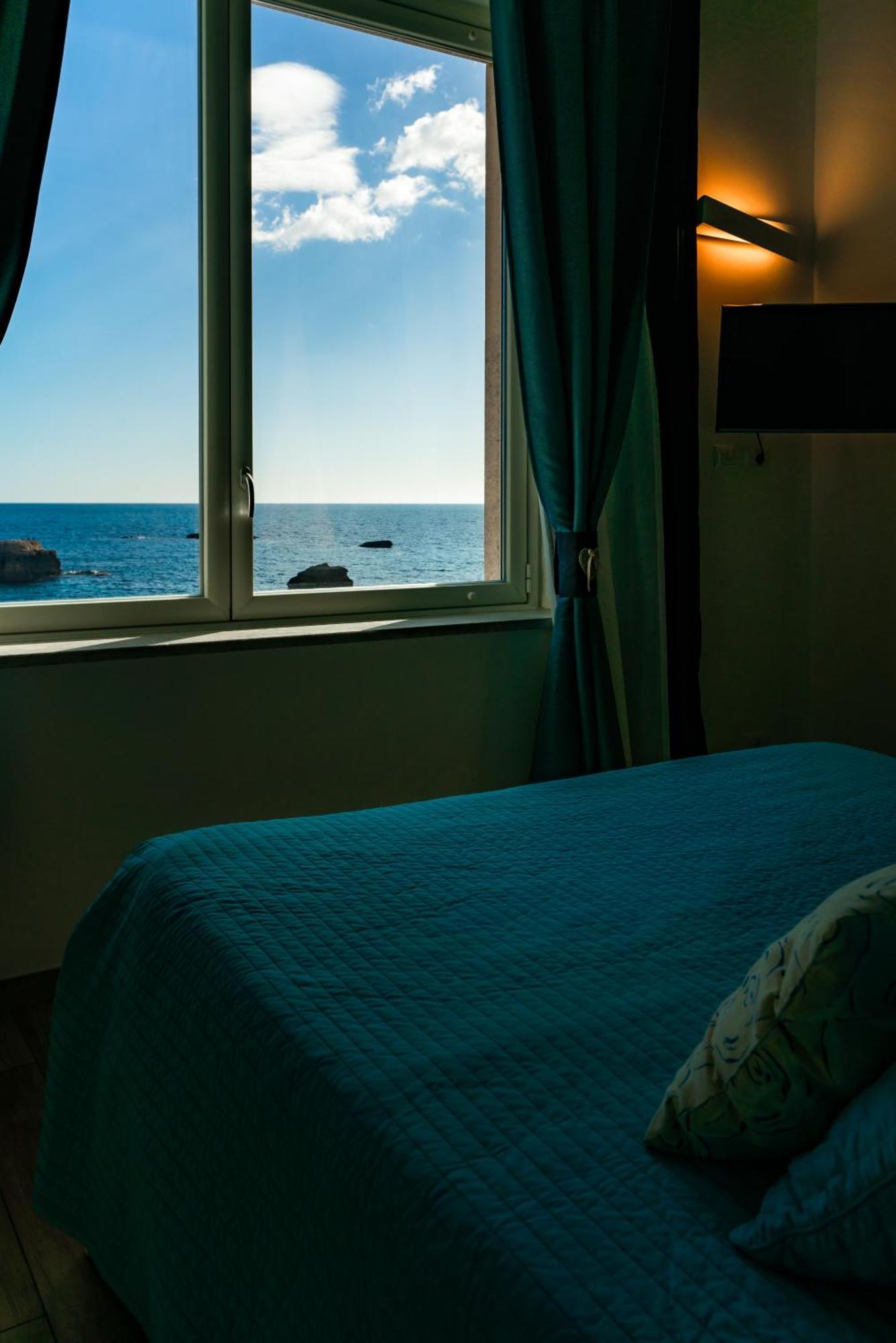 Marlove Sea View Сиракуза Екстериор снимка