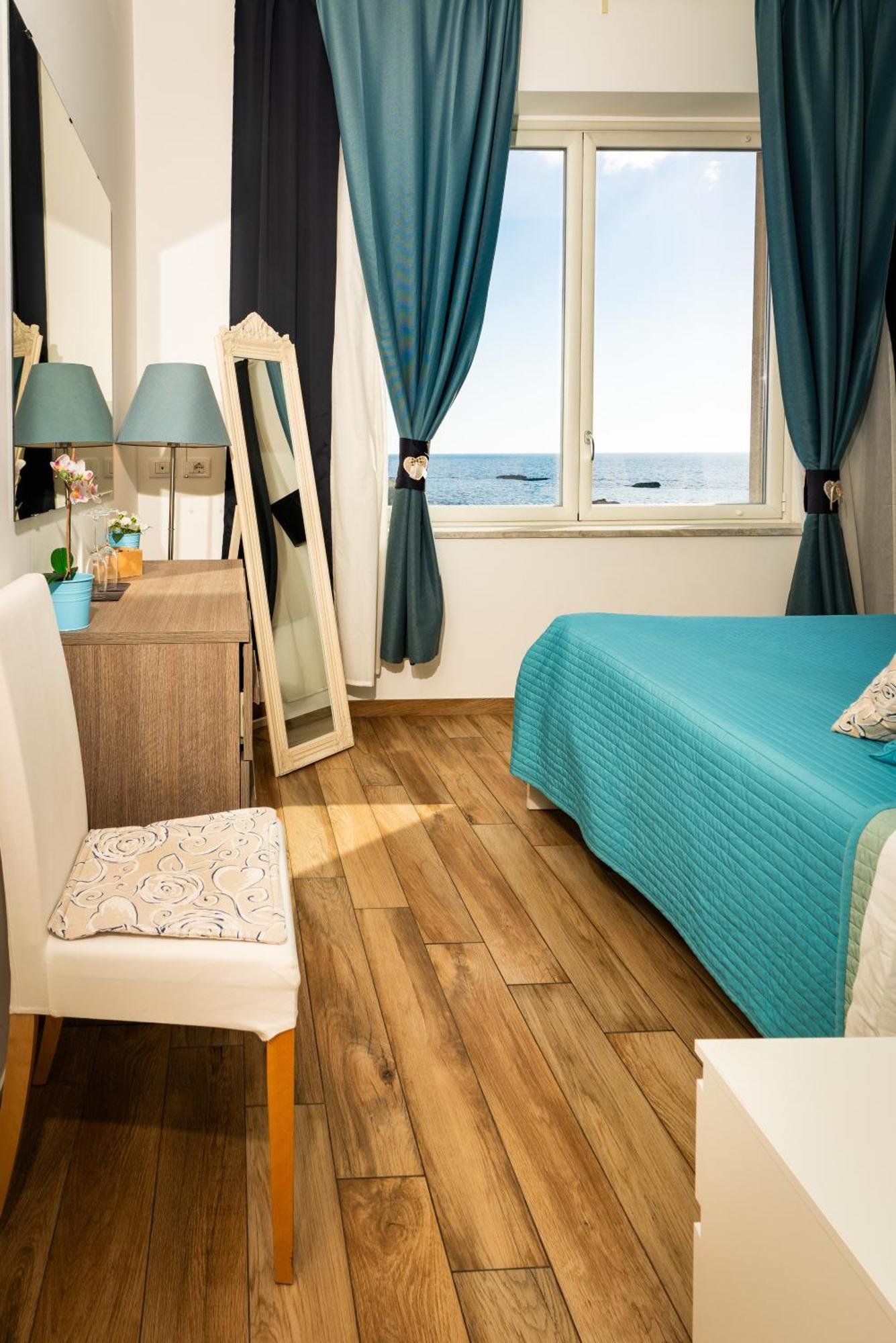 Marlove Sea View Сиракуза Екстериор снимка